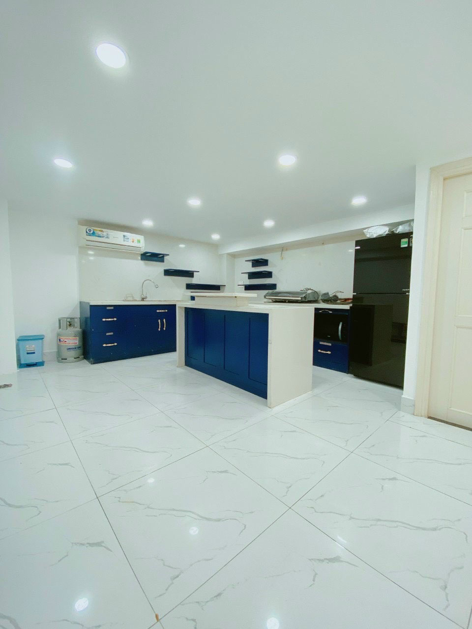 Mặt tiền Thích Quảng Đức khu kinh doanh -thương mại : Tuyệt phẩm 3 lầu (4mx16m) kiến trúc Sydney